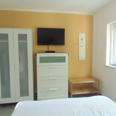 Apartment Kolman Крес Екстериор снимка